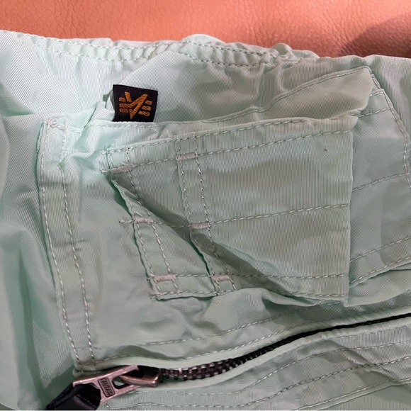 Alpha Industries Jacket Size Small - Picture 7 of 12